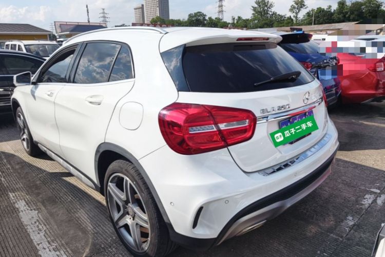 Used Mercedes-Benz GLA 2015 GLA 260 4MATIC Sport Edition Rear Left 45 Deg
