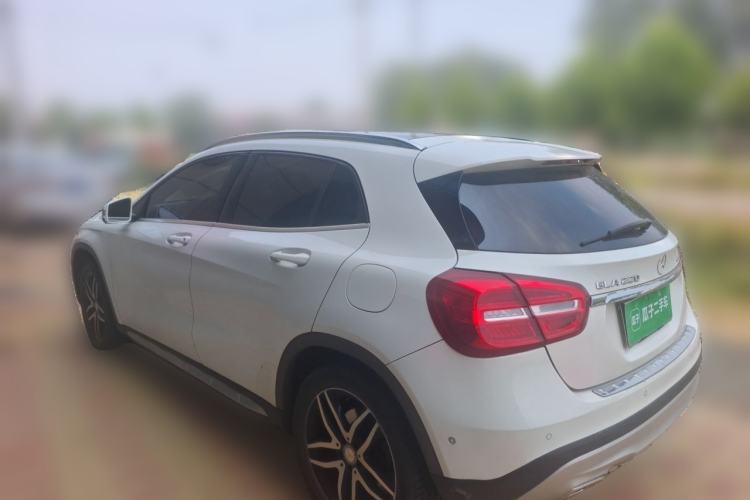 Used Mercedes-Benz GLA 2015 GLA 220 4MATIC Fashion Model Rear Left 45 Deg