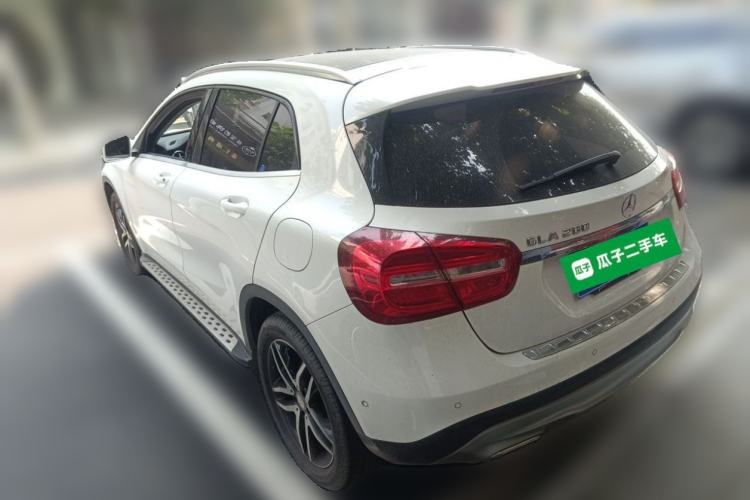 Used Mercedes-Benz GLA 2015 GLA 200 Fashion Model Rear Left 45 Deg