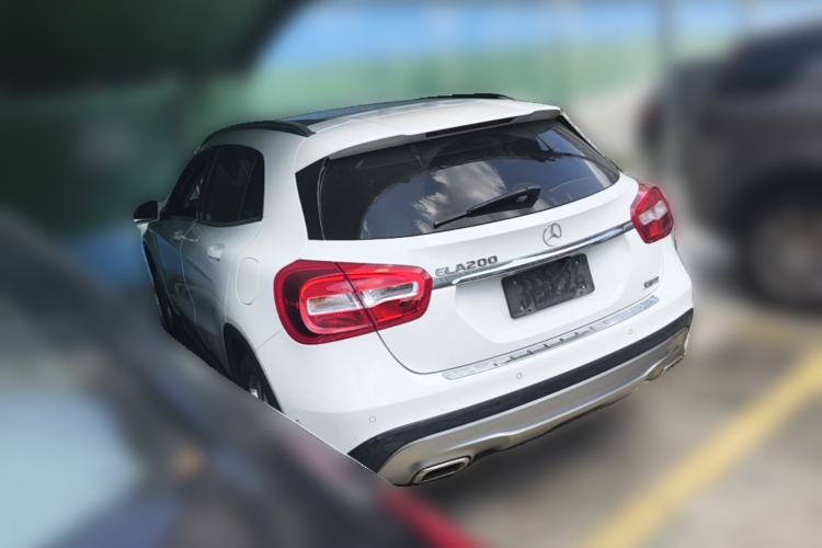 Used Mercedes-Benz GLA 2015 GLA 200 Sport Edition Rear Left 45 Deg