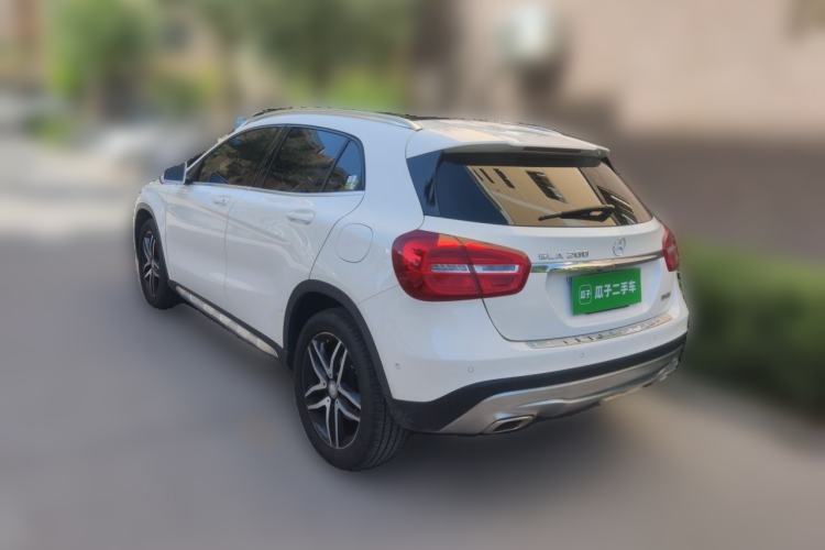 Used Mercedes-Benz GLA 2015 GLA 200 Fashion Model Rear Left 45 Deg