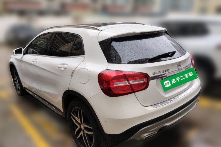 Used Mercedes-Benz GLA 2015 GLA 200 Fashion Model Rear Left 45 Deg
