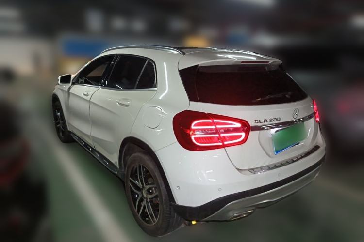 Used Mercedes-Benz GLA 2015 GLA 200 Fashion Model Rear Left 45 Deg