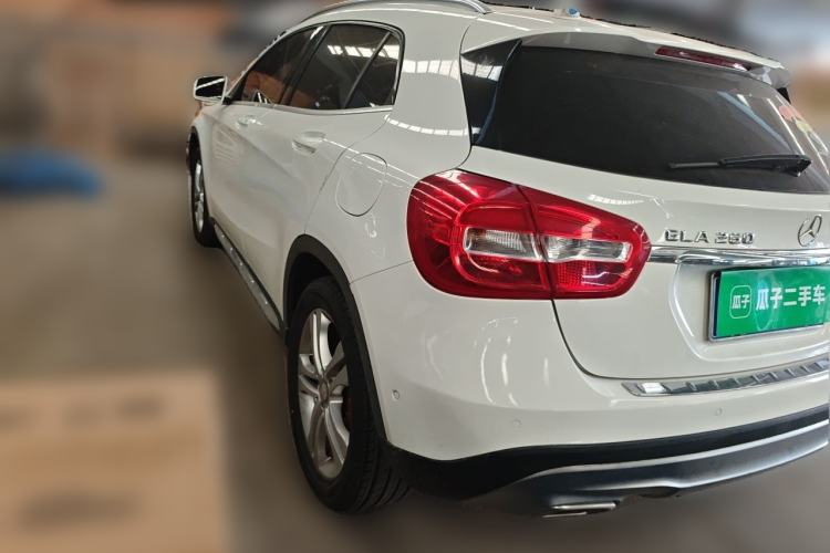 Used Mercedes-Benz GLA 2015 GLA 200 Fashion Model Rear Left 45 Deg