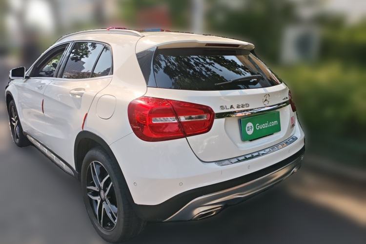 Used Mercedes-Benz GLA 2015 GLA 220 4MATIC Fashion Model Rear Left 45 Deg