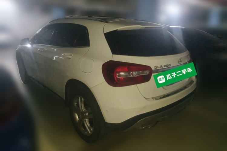Used Mercedes-Benz GLA 2015 GLA 200 Sport Edition Rear Left 45 Deg