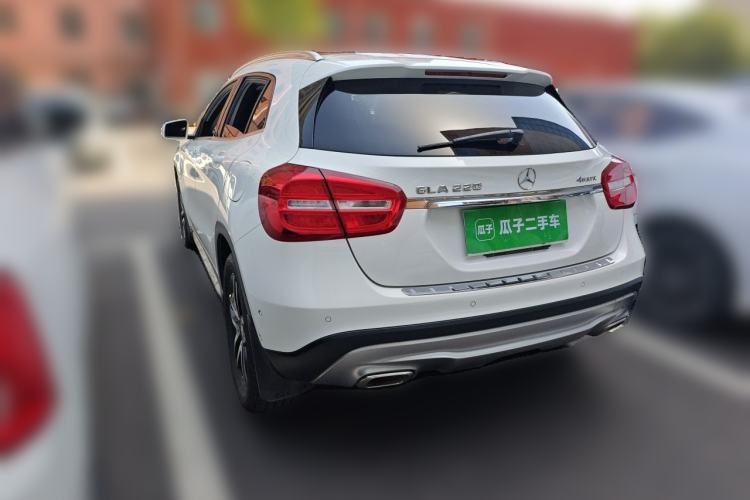 Used Mercedes-Benz GLA 2015 GLA 220 4MATIC Fashion Model Rear Left 45 Deg
