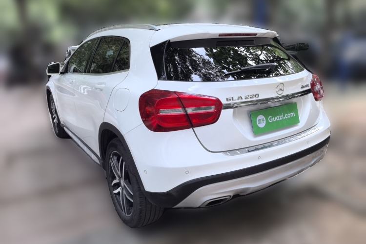 Used Mercedes-Benz GLA 2015 GLA 220 4MATIC Fashion Model Rear Left 45 Deg