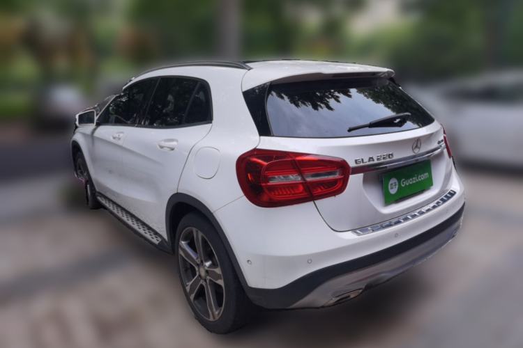 Used Mercedes-Benz GLA 2015 GLA 220 4MATIC Luxury Model Rear Left 45 Deg
