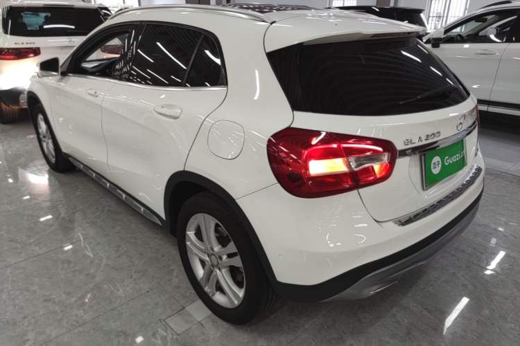 Used Mercedes-Benz GLA 2015 GLA 200 Sport Edition Rear Left 45 Deg