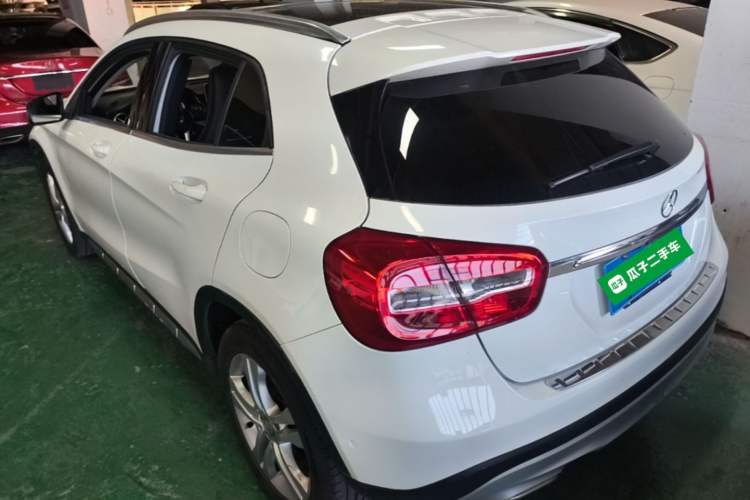 Used Mercedes-Benz GLA 2015 GLA 200 Sport Edition Rear Left 45 Deg