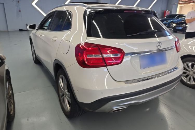 Used Mercedes-Benz GLA 2015 GLA 200 Rear Left 45 Deg