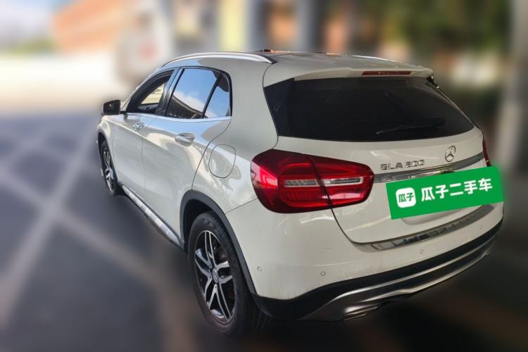 Used Mercedes-Benz GLA 2015 GLA 200 Fashion Model Rear Left 45 Deg