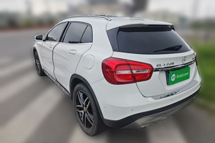 Used Mercedes-Benz GLA 2015 GLA 200 Fashion Model Rear Left 45 Deg