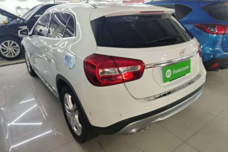 Used Mercedes-Benz GLA 2015 GLA 200 Sport Edition Rear Left 45 Deg