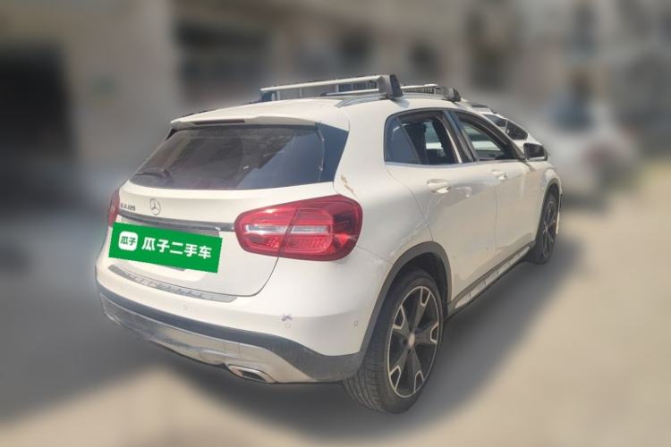 Used Mercedes-Benz GLA 2015 GLA 220 4MATIC Luxury Model Rear Right 45 Deg