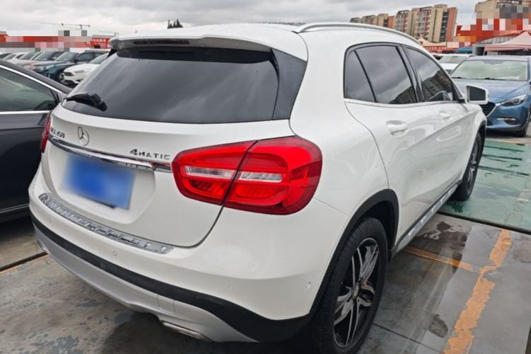 Used Mercedes-Benz GLA 2015 GLA 200 Fashion Model Rear Right 45 Deg