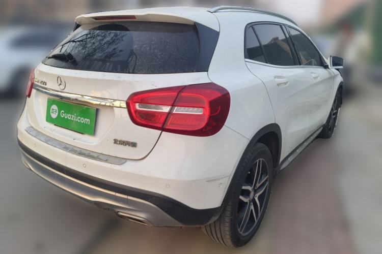 Used Mercedes-Benz GLA 2015 GLA 200 Fashion Model Rear Right 45 Deg