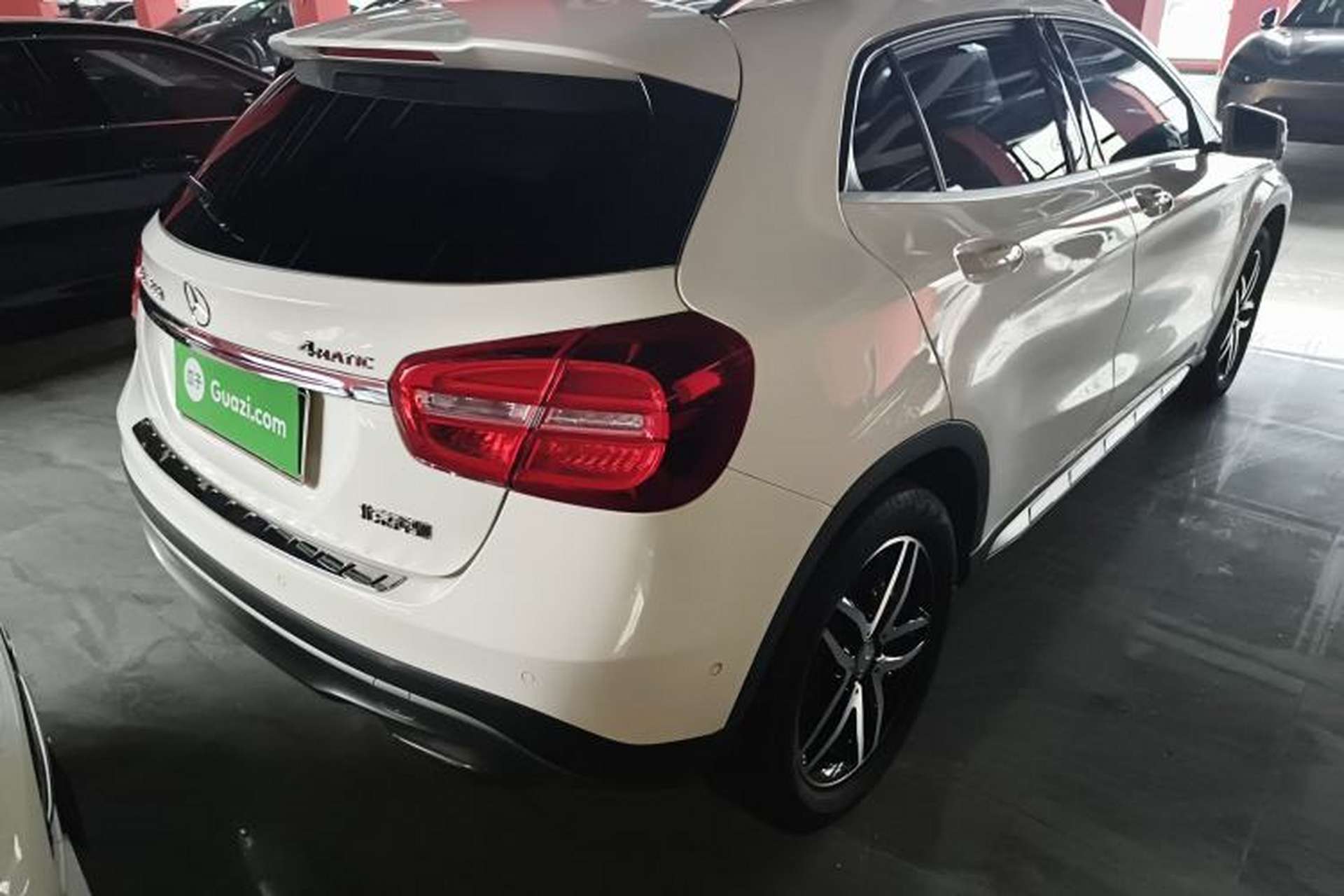 Used Mercedes-Benz GLA 2015 GLA 220 4MATIC Fashion Model Rear Right 45 Deg
