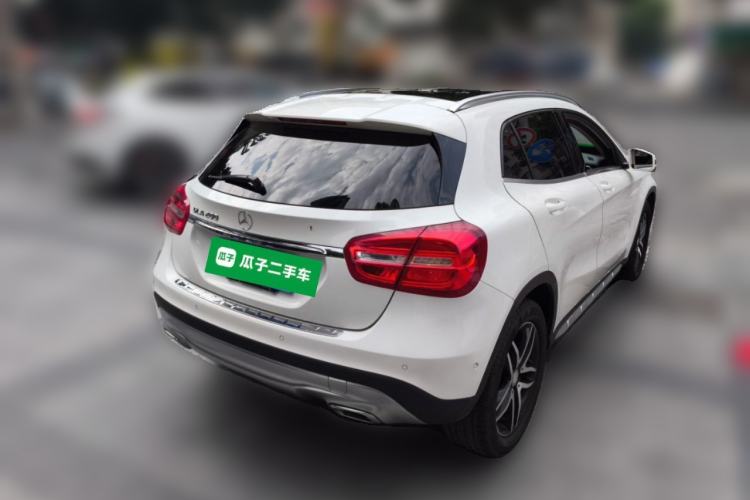 Used Mercedes-Benz GLA 2015 GLA 200 Fashion Model Rear Right 45 Deg