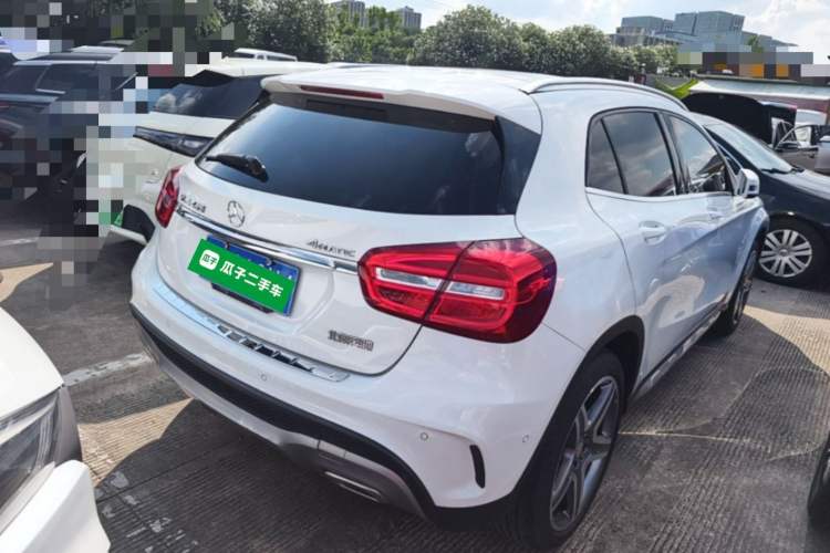 Used Mercedes-Benz GLA 2015 GLA 260 4MATIC Sport Edition Rear Right 45 Deg