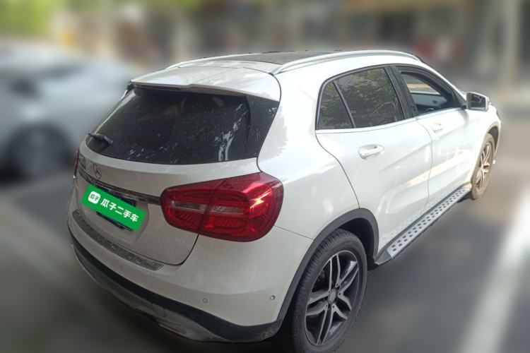Used Mercedes-Benz GLA 2015 GLA 200 Fashion Model Rear Right 45 Deg