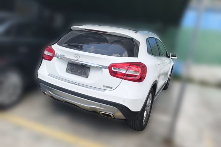 Used Mercedes-Benz GLA 2015 GLA 200 Sport Edition Rear Right 45 Deg
