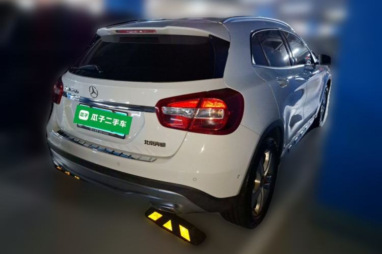 Used Mercedes-Benz GLA 2015 GLA 200 Sport Edition Rear Right 45 Deg