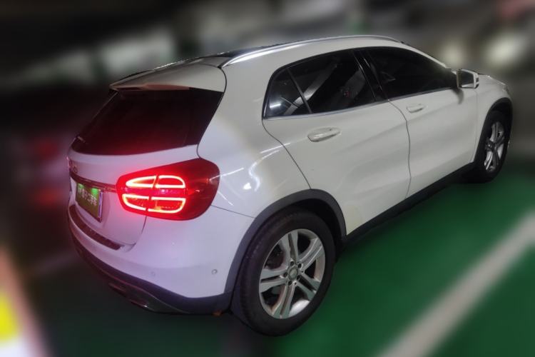 Used Mercedes-Benz GLA 2015 GLA 200 Rear Right 45 Deg