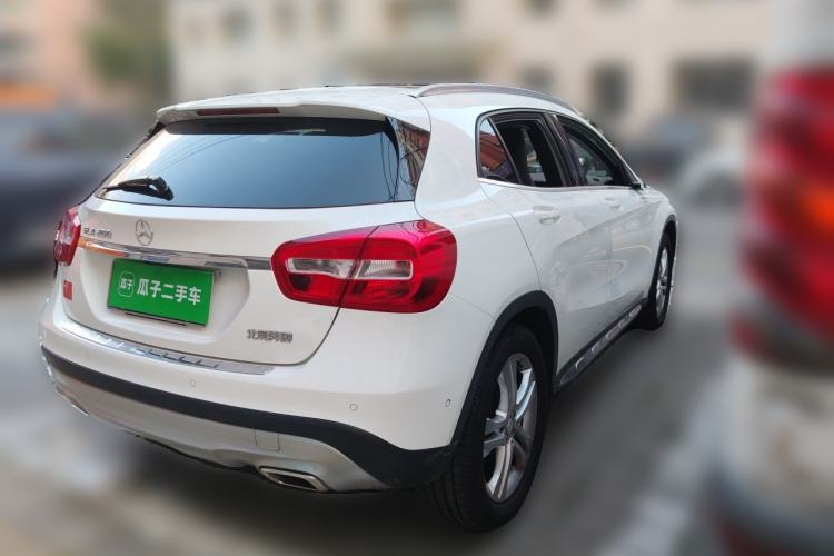 Used Mercedes-Benz GLA 2015 GLA 200 Sport Edition Rear Right 45 Deg