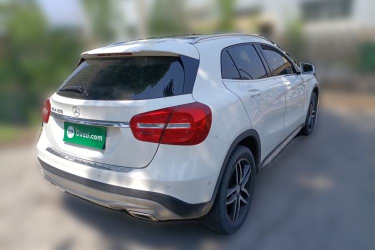Used Mercedes-Benz GLA 2015 GLA 200 Fashion Model Rear Right 45 Deg