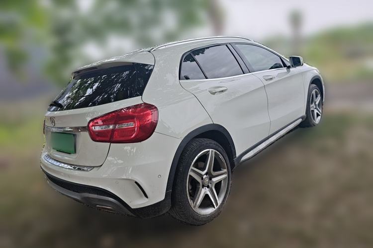 Used Mercedes-Benz GLA 2015 GLA 260 4MATIC Sport Edition Rear Right 45 Deg