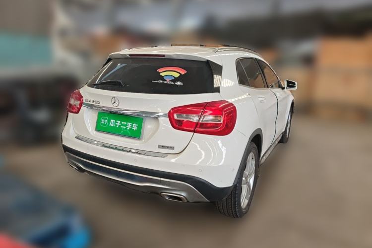 Used Mercedes-Benz GLA 2015 GLA 200 Fashion Model Rear Right 45 Deg