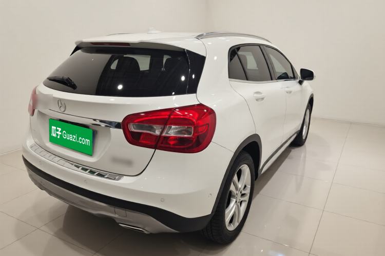 Used Mercedes-Benz GLA 2015 GLA 200 Sport Edition Rear Right 45 Deg