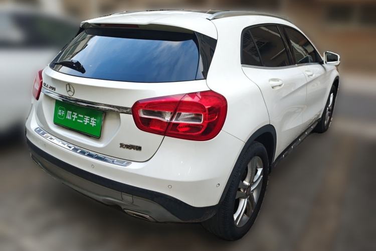 Used Mercedes-Benz GLA 2015 GLA 200 Sport Edition Rear Right 45 Deg