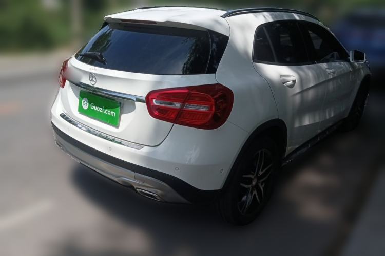 Used Mercedes-Benz GLA 2015 GLA 200 Fashion Model Rear Right 45 Deg