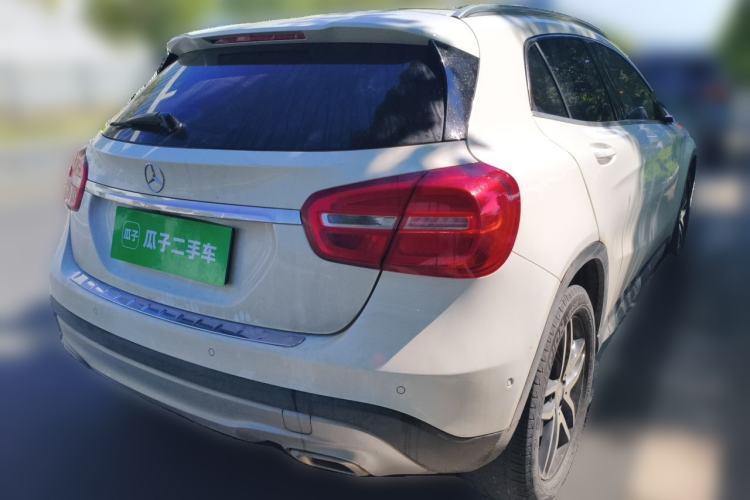 Used Mercedes-Benz GLA 2015 GLA 200 Fashion Model Rear Right 45 Deg