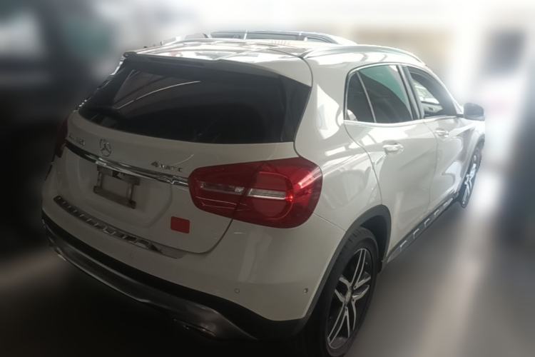 Used Mercedes-Benz GLA 2015 GLA 220 4MATIC Fashion Model Rear Right 45 Deg