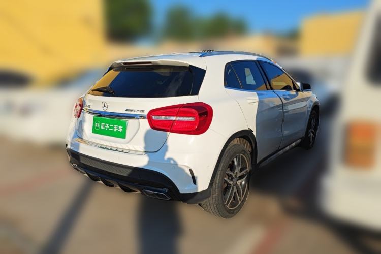 Used Mercedes-Benz GLA 2015 GLA 200 Fashion Model Rear Right 45 Deg