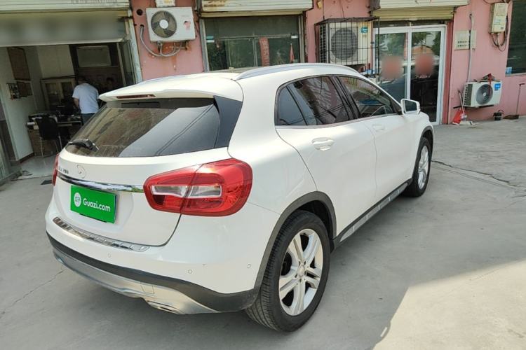 Used Mercedes-Benz GLA 2015 GLA 200 Sport Edition Rear Right 45 Deg