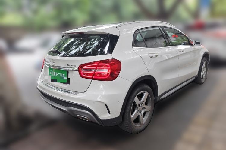 Used Mercedes-Benz GLA 2015 GLA 260 4MATIC Rear Right 45 Deg