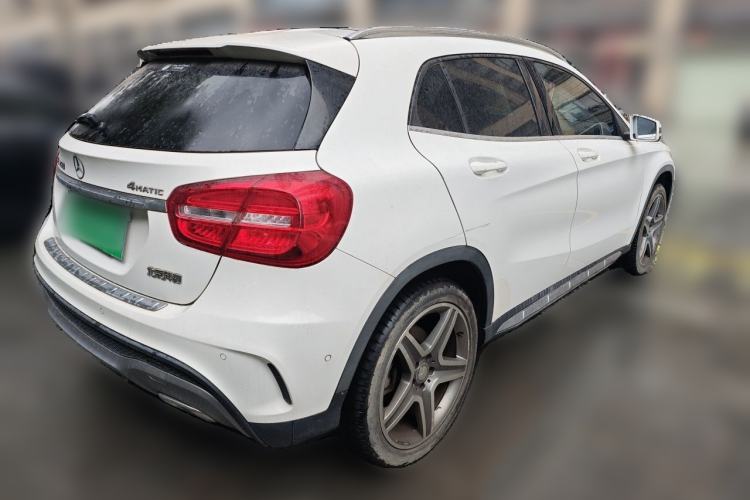 Used Mercedes-Benz GLA 2015 GLA 260 4MATIC Sport Edition Rear Right 45 Deg