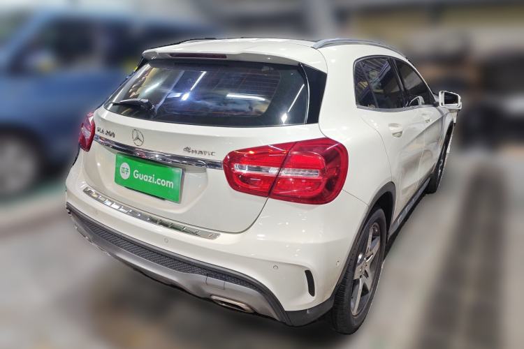 Used Mercedes-Benz GLA 2015 GLA 260 4MATIC Rear Right 45 Deg
