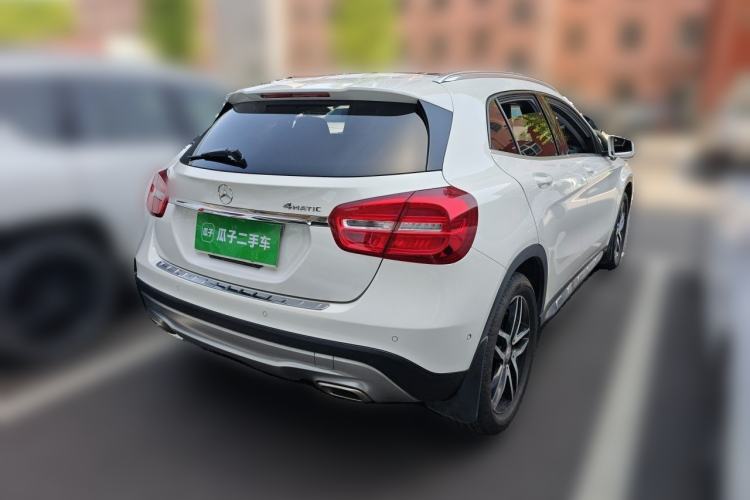 Used Mercedes-Benz GLA 2015 GLA 220 4MATIC Fashion Model Rear Right 45 Deg