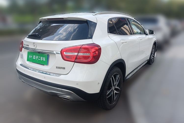 Used Mercedes-Benz GLA 2015 GLA 200 Fashion Model Rear Right 45 Deg