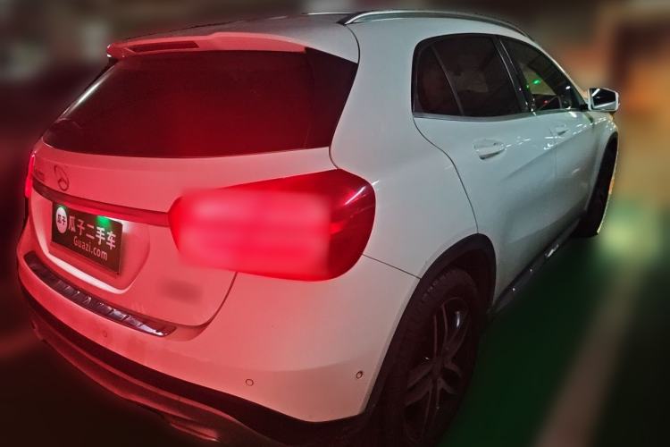 Used Mercedes-Benz GLA 2015 GLA 200 Fashion Model Rear Right 45 Deg