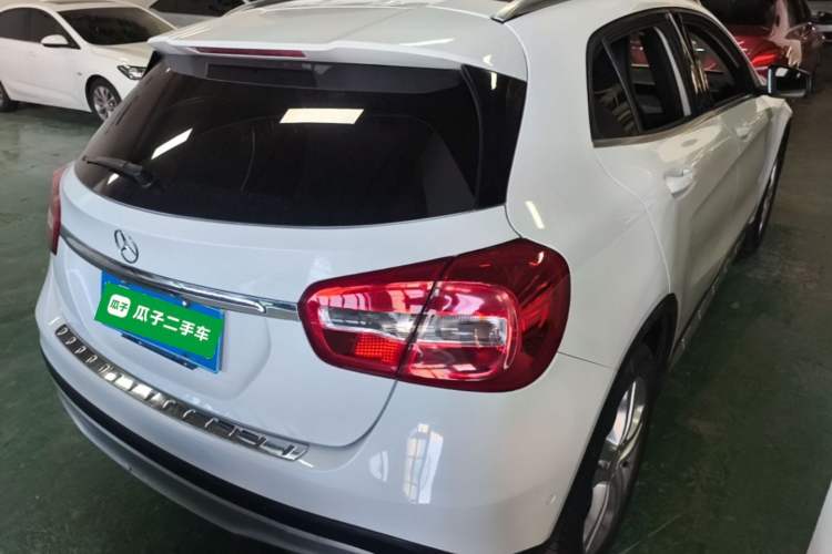 Used Mercedes-Benz GLA 2015 GLA 200 Sport Edition Rear Right 45 Deg