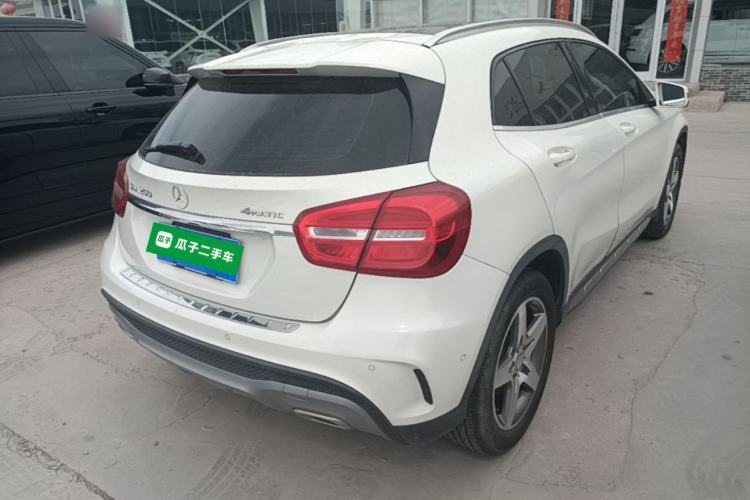 Used Mercedes-Benz GLA 2015 GLA 260 4MATIC Rear Right 45 Deg