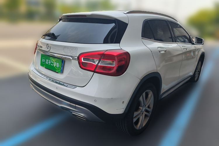 Used Mercedes-Benz GLA 2015 GLA 200 Sport Edition Rear Right 45 Deg