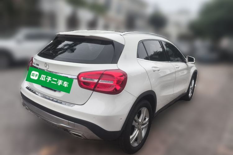 Used Mercedes-Benz GLA 2015 GLA 200 Fashion Model Rear Right 45 Deg